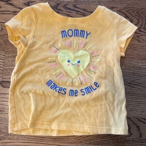 Toddler T shirt : Mommy makes me smile